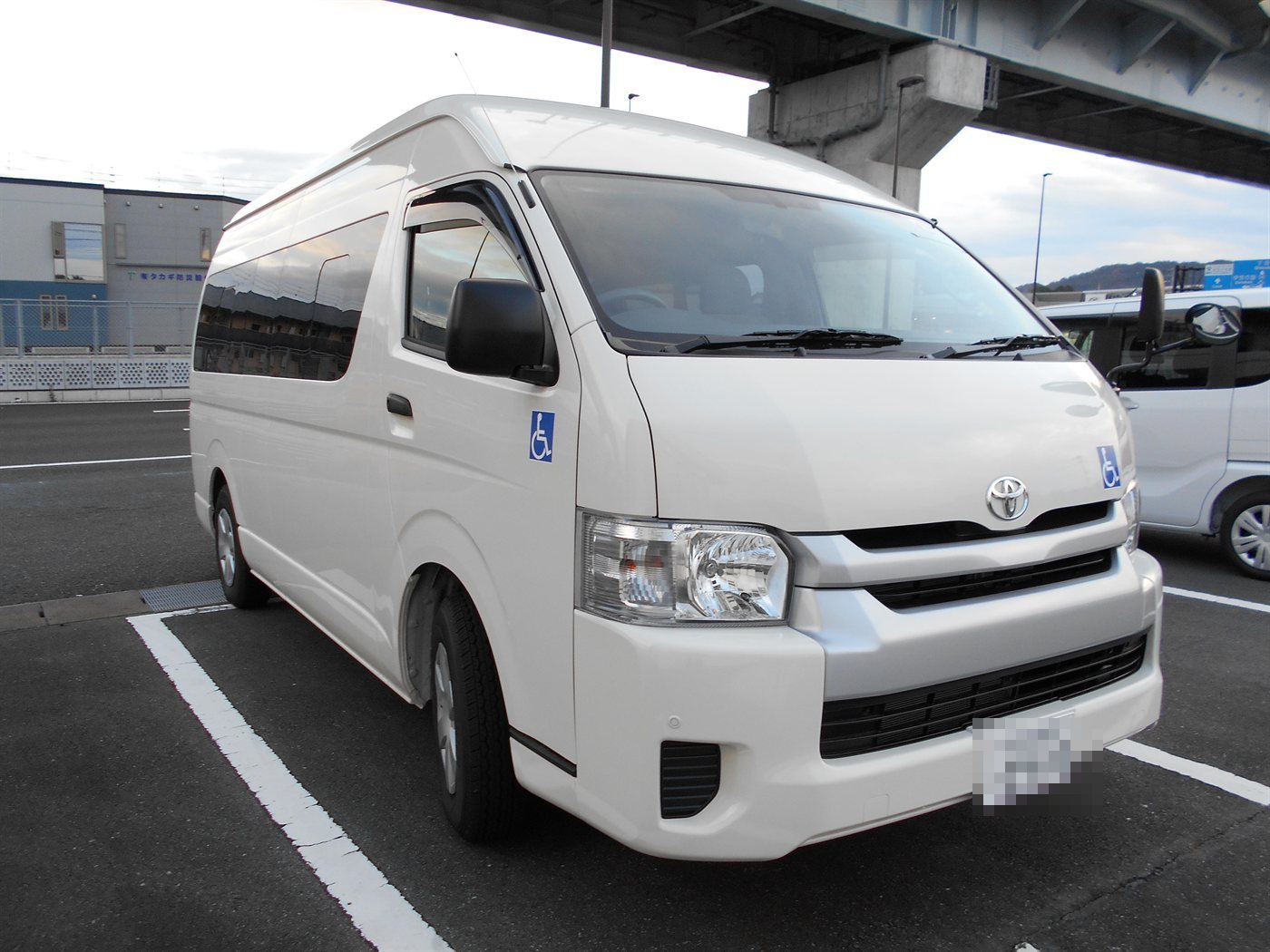 桜湯の送迎車（福祉車両）